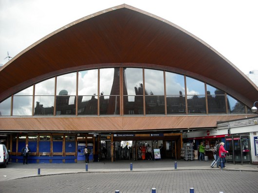 Oxford Road Station. Photo by the author